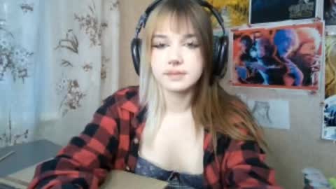 Snapshot of sonwosick chatting on May 2026 03:19:02 PM Mila online show from May 2026 03:19:02 PM