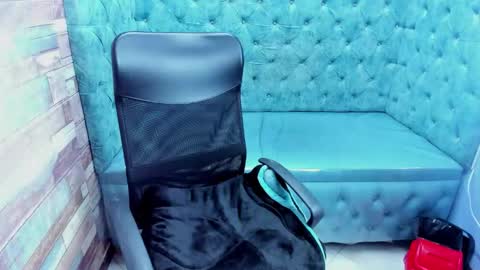 sophi_hardd online show from December 2025 05:42:02 PM