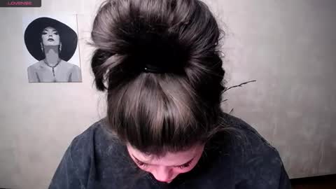 sophia__olsen online show from September 2025 05:20:02 AM