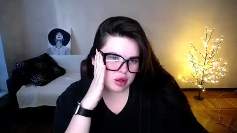 sophia__olsen online show from June 2026 06:00:01 AM