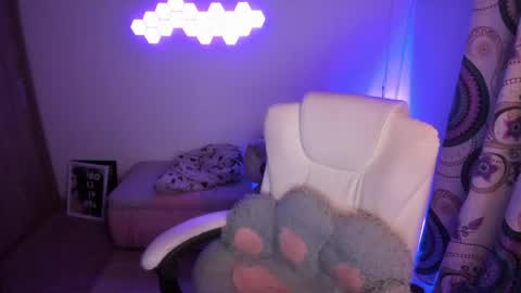 sophia_grants online show from June 2026 06:52:02 AM