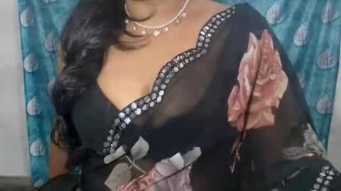 Snapshot of sophia_indian chatting on April 2026 05:21:02 AM Sophia Tamil online show from April 2026 05:21:02 AM