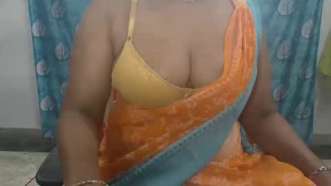 Snapshot of sophia_indian chatting on May 2026 06:46:01 PM Sophia Tamil online show from May 2026 06:46:01 PM