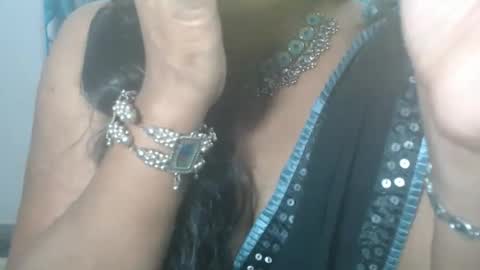 Snapshot of sophia_indian chatting on May 2026 04:51:02 AM Sophia Tamil online show from May 2026 04:51:02 AM