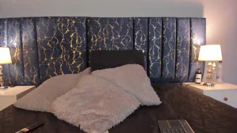 Sofia  online show from October 2025 02:19:01 PM