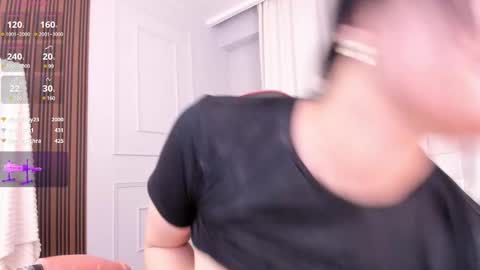 Snapshot of sophia_squirtits chatting on March 2025 01:05:01 AM QUEEN OF SQUIRT online show from March 2025 01:05:01 AM