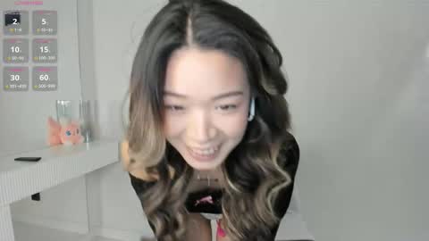 Snapshot of sophia_squirtits chatting on November 2025 11:55:02 AM QUEEN OF SQUIRT online show from November 2025 11:55:02 AM