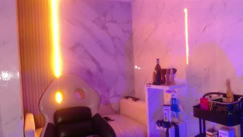 Sophia online show from April 2026 03:53:02 AM