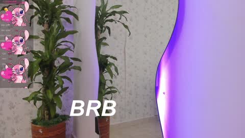 Snapshot of sophia_walkett chatting on December 2024 06:17:01 PM Michelle online show from December 2024 06:17:01 PM