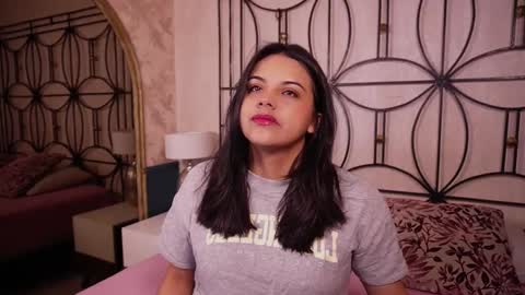 Snapshot of sophia_wilsonn_ chatting on February 2026 10:44:02 AM Sofi online show from February 2026 10:44:02 AM