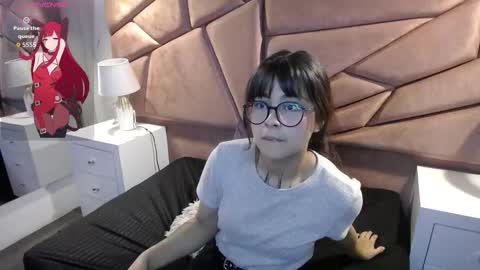 Snapshot of sophiaa_7 chatting on September 2025 11:21:02 AM Sophi online show from September 2025 11:21:02 AM