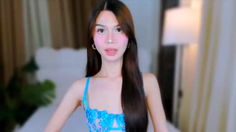 sophiaarmani online show from March 2025 01:23:02 PM