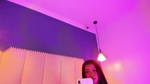 Sophie online show from January 2026 12:18:01 PM