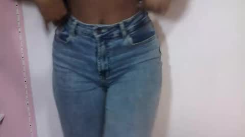 Snapshot of sophiacastro19 chatting on February 2026 10:27:02 PM Sophia online show from February 2026 10:27:02 PM