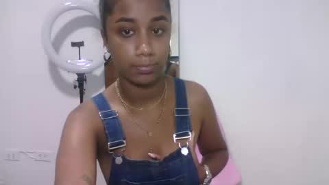 Snapshot of sophiacastro19 chatting on February 2026 07:54:02 PM Sophia online show from February 2026 07:54:02 PM