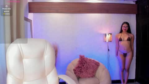 --Sophi-- online show from March 2026 12:05:02 PM