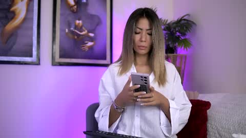 Snapshot of sophiapotts chatting on April 2026 03:07:01 AM Sophie online show from April 2026 03:07:01 AM