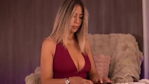 Sophie online show from June 2026 03:02:01 AM