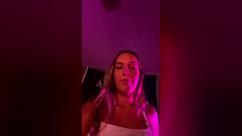 Snapshot of sophiasaintxo chatting on May 2026 06:03:01 PM sophiasaintxo online show from May 2026 06:03:01 PM
