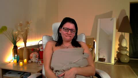 Sophia online show from December 2024 11:11:01 PM