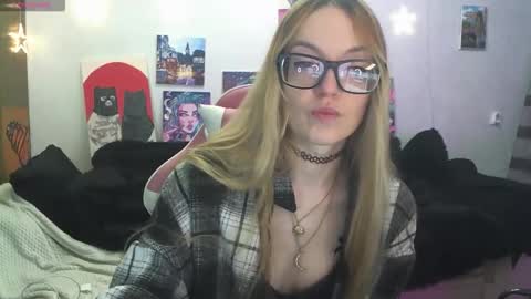 Snapshot of sophiasonata chatting on February 2026 10:16:01 PM SophiaSonata online show from February 2026 10:16:01 PM