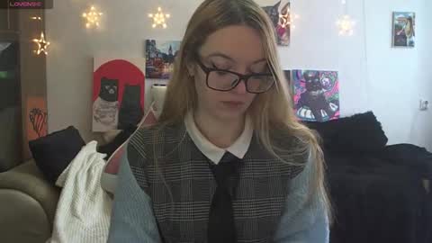 Snapshot of sophiasonata chatting on February 2026 10:35:01 AM SophiaSonata online show from February 2026 10:35:01 AM