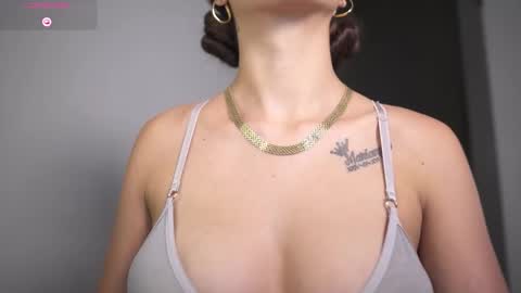 Sophy online show from September 2025 01:06:02 AM