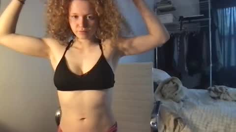 Snapshot of sophie21xoxo chatting on September 2025 12:59:02 PM sophie21xoxo online show from September 2025 12:59:02 PM