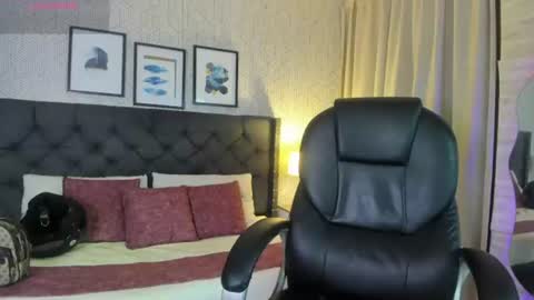 Snapshot of sophie__blare chatting on July 2026 06:57:02 PM sophie__blare online show from July 2026 06:57:02 PM
