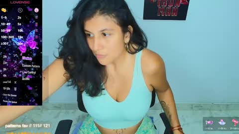 Snapshot of sophie__walker chatting on June 2026 02:12:02 AM Sophia online show from June 2026 02:12:02 AM
