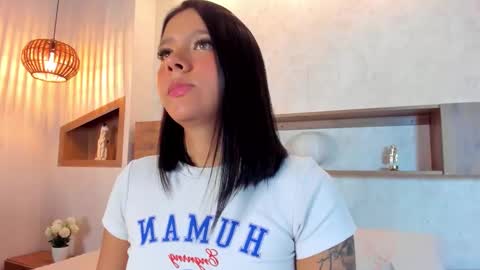 Snapshot of sophie_beaufort chatting on February 2026 09:41:01 PM Sophieeee online show from February 2026 09:41:01 PM