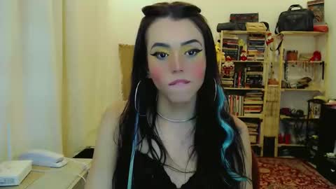 Snapshot of sophie_fantasy_hot chatting on November 2025 01:53:01 AM Sophie Fantasys online show from November 2025 01:53:01 AM