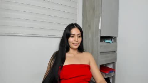 Snapshot of sophie_foxxx chatting on October 2025 12:54:01 AM Sophie online show from October 2025 12:54:01 AM