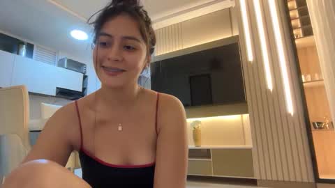Sophie online show from April 2026 01:49:01 AM