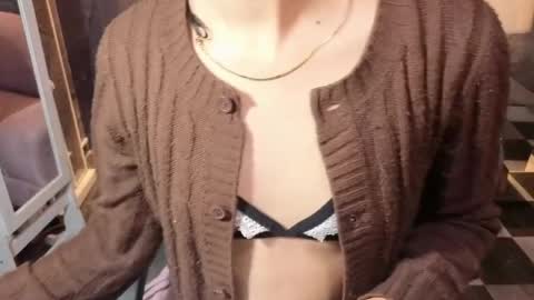 Snapshot of sophie_jones_b chatting on March 2026 11:43:02 AM sophie_jones_b online show from March 2026 11:43:02 AM