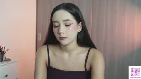 Sophie or Sof online show from February 2026 01:01:02 AM