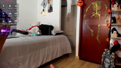 sophiebaker__ online show from October 2025 02:58:02 AM