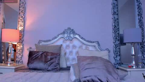 sophiebellucci online show from February 2025 03:57:02 AM