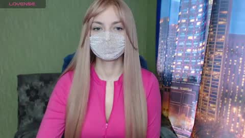 Sophie online show from March 2026 09:06:02 AM