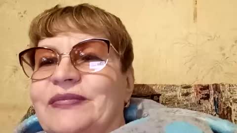 SophieBurnsX online show from April 2026 06:12:02 PM
