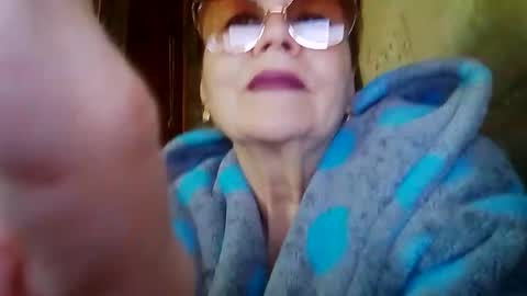 Snapshot of sophieburnsx chatting on April 2026 09:58:01 AM SophieBurnsX online show from April 2026 09:58:01 AM
