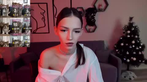Sophie online show from December 2024 09:58:02 PM