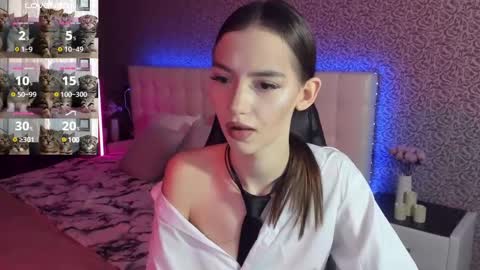 Sophie online show from February 2025 08:46:01 AM