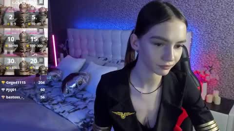 Sophie online show from March 2025 06:12:02 PM