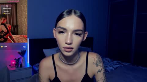 Sophie online show from September 2025 01:34:01 PM