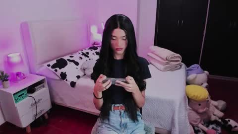    online show from October 2025 01:55:02 AM