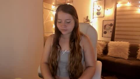 Snapshot of sophiee09_ chatting on October 2025 02:18:01 PM Sophie online show from October 2025 02:18:01 PM