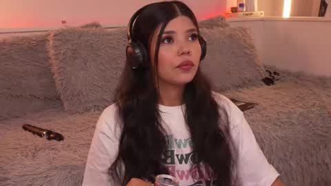 Sophiee  online show from January 2026 04:39:02 AM