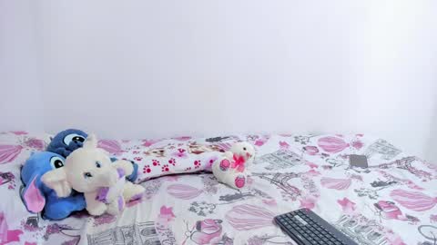 Sophie Woods  online show from February 2025 07:16:02 PM