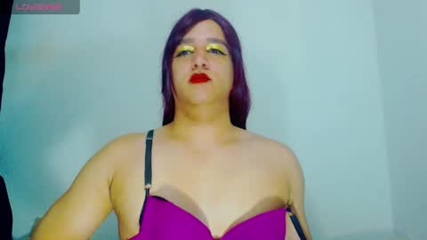 sophiehillsxo online show from May 2026 07:14:02 AM